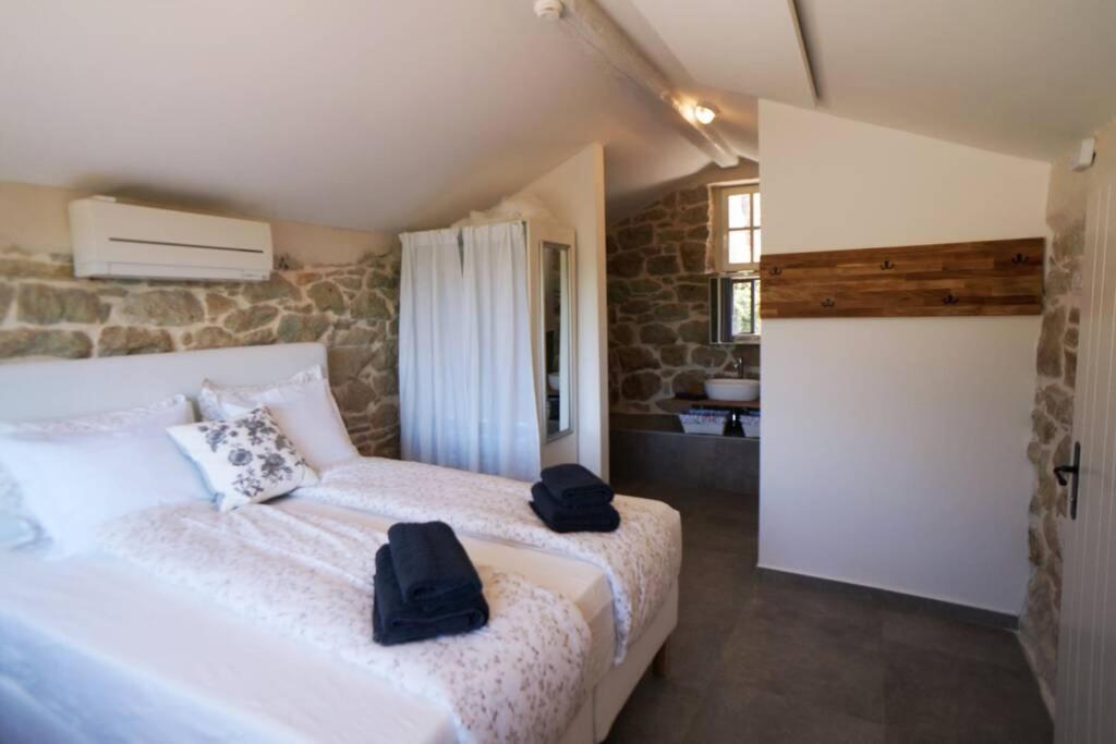 Ferienhaus Villa Alisia, Wunderschoenes Natursteinhaus Bei Porec, Istrien, Kroatien Vranje Selo Exterior photo