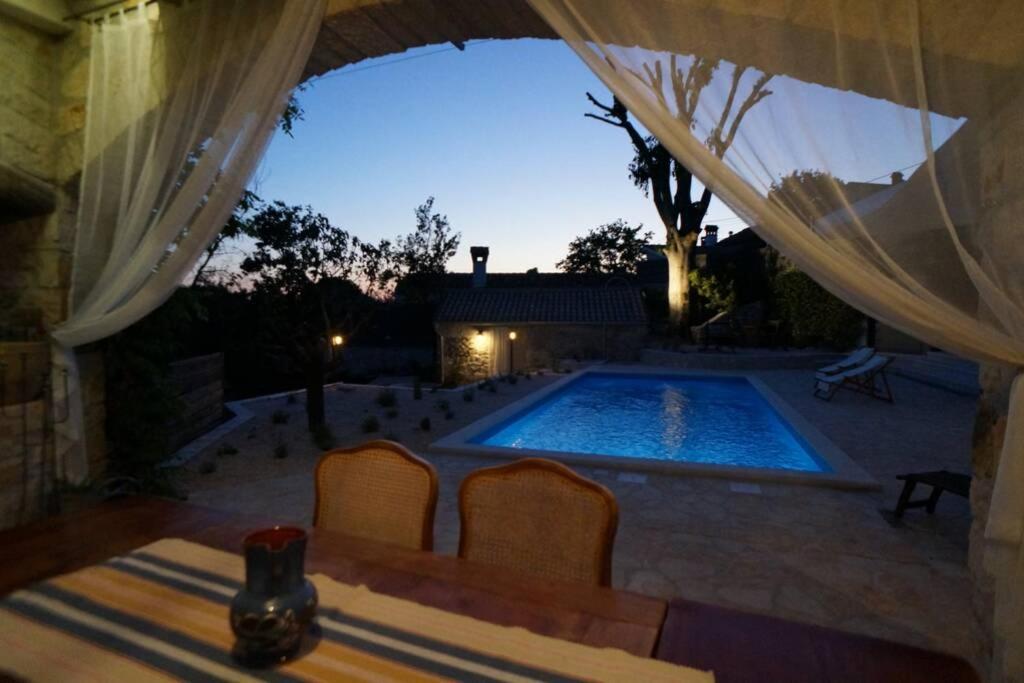 Ferienhaus Villa Alisia, Wunderschoenes Natursteinhaus Bei Porec, Istrien, Kroatien Vranje Selo Exterior photo
